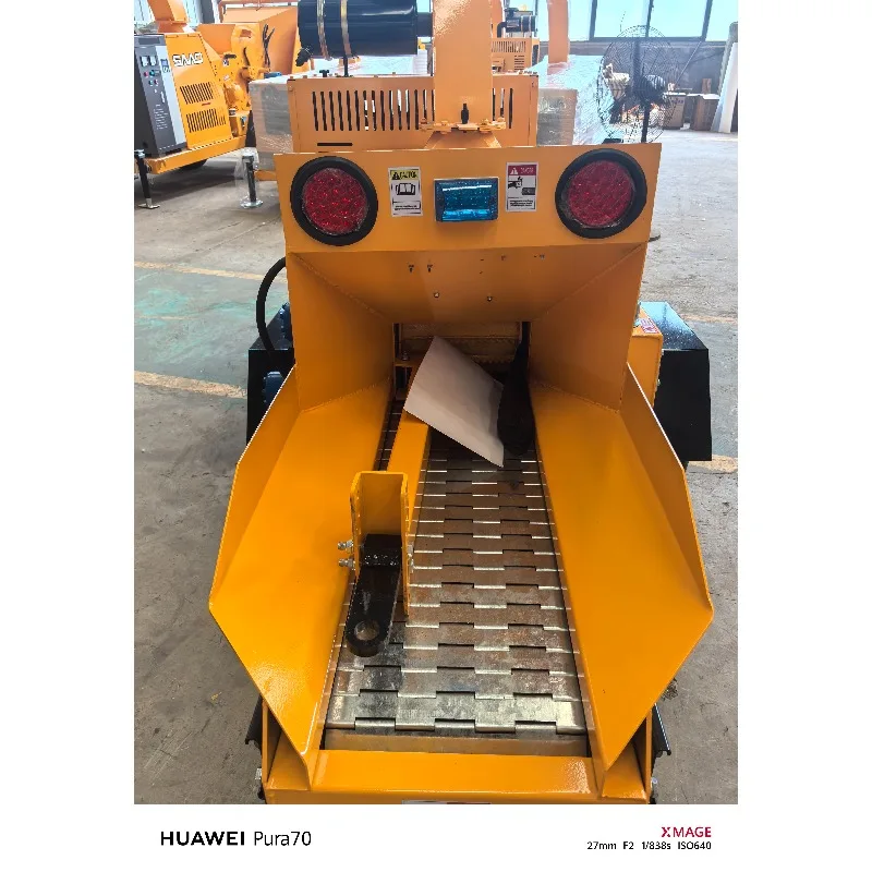 Quality Guaranteed Hydraulic Drum Wood Chipper Biomass Material Processing Tree Branch Crusher Hydraulically Wood Chipper
