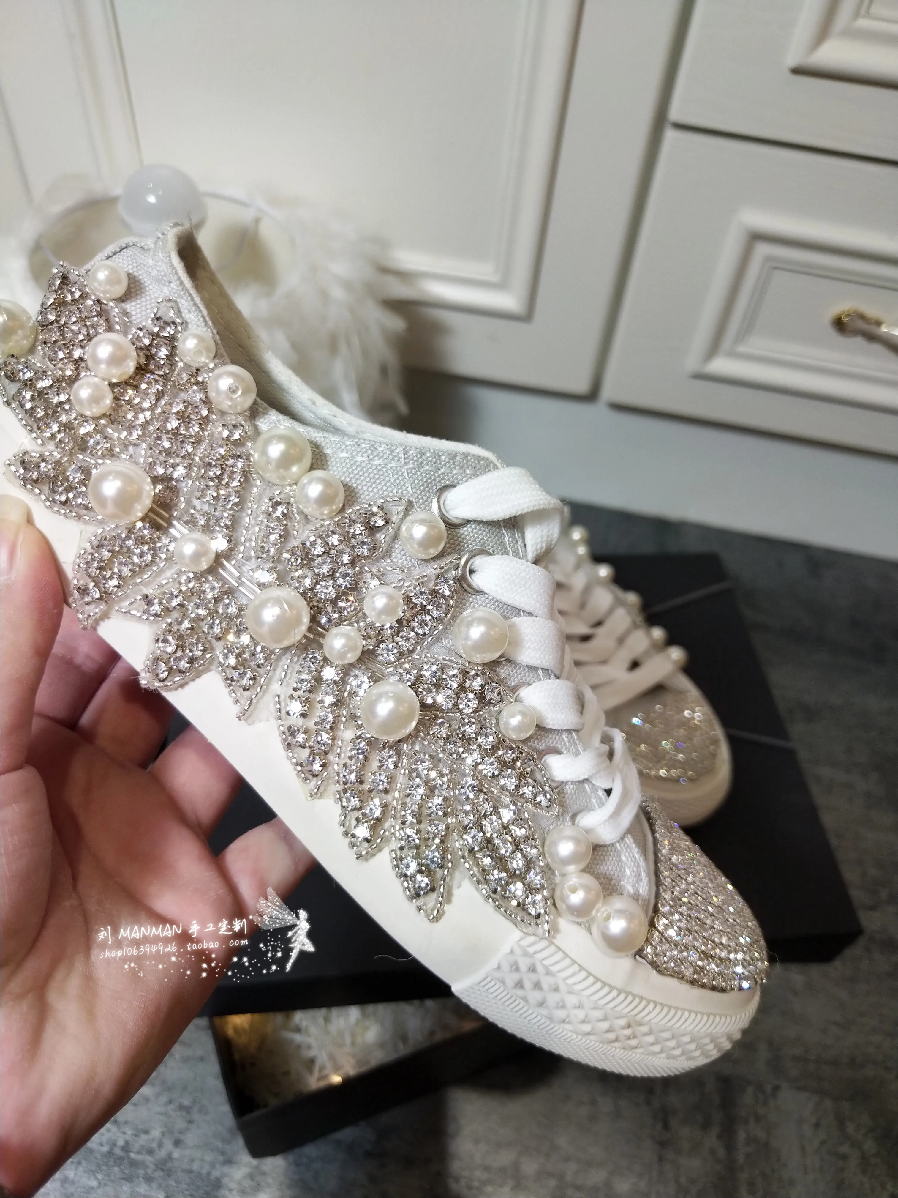 New Diamond-encrusted Canvas Shoes Flat Shoes Pearl Diamond-encrusted Handmade Shoes