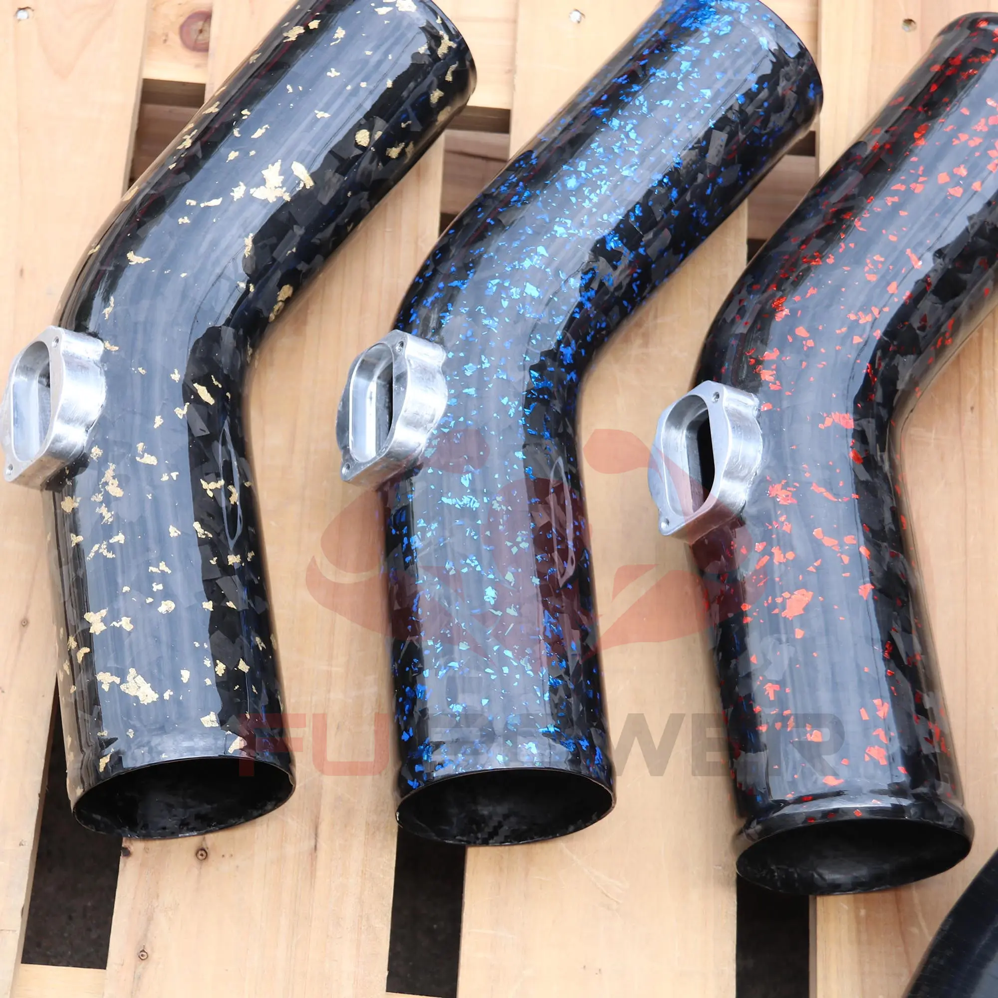 カスタムカラードライカーボンファイバーエアインテークシステム 新品 BMW S55 M3 M4 F80 F82 F8X用