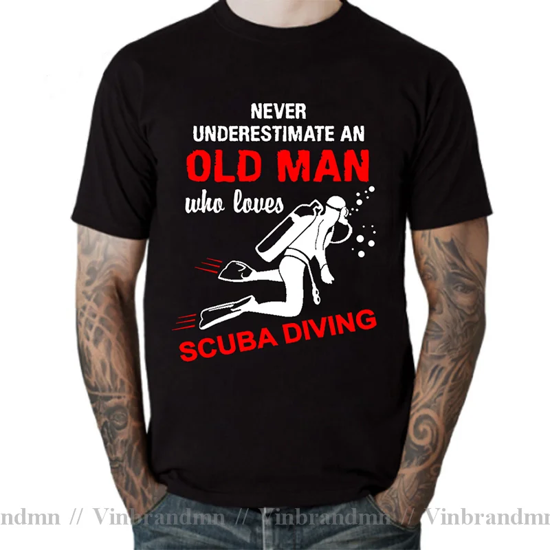 Never Underestimate An Old Man Who Loves Scuba Diving Mens Short Sleeve T-shirt Diving Quotation T Shirt Diver Lover Gift Tshirt