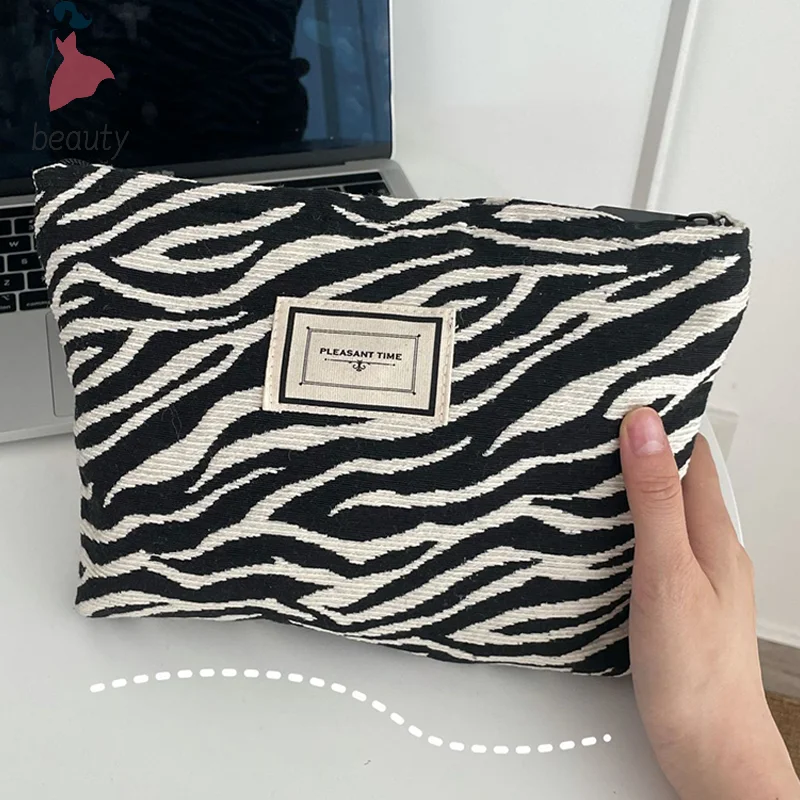 Zebra Print Cosmetic Clutch Bag para mulheres, grandes sacos de organizador de maquiagem, bolsa coreana, bonito toiletry beleza caso