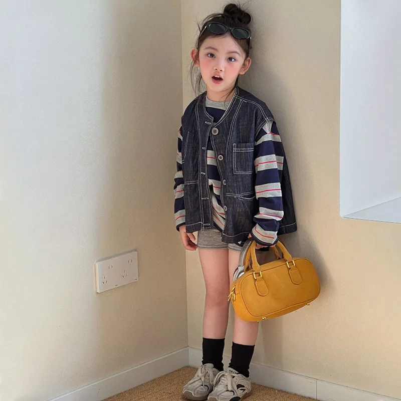 

Girls' Spring New Foreign-style Denim Vest Striped Top 2026 Solid Color Versatile Shorts Three-piece Set