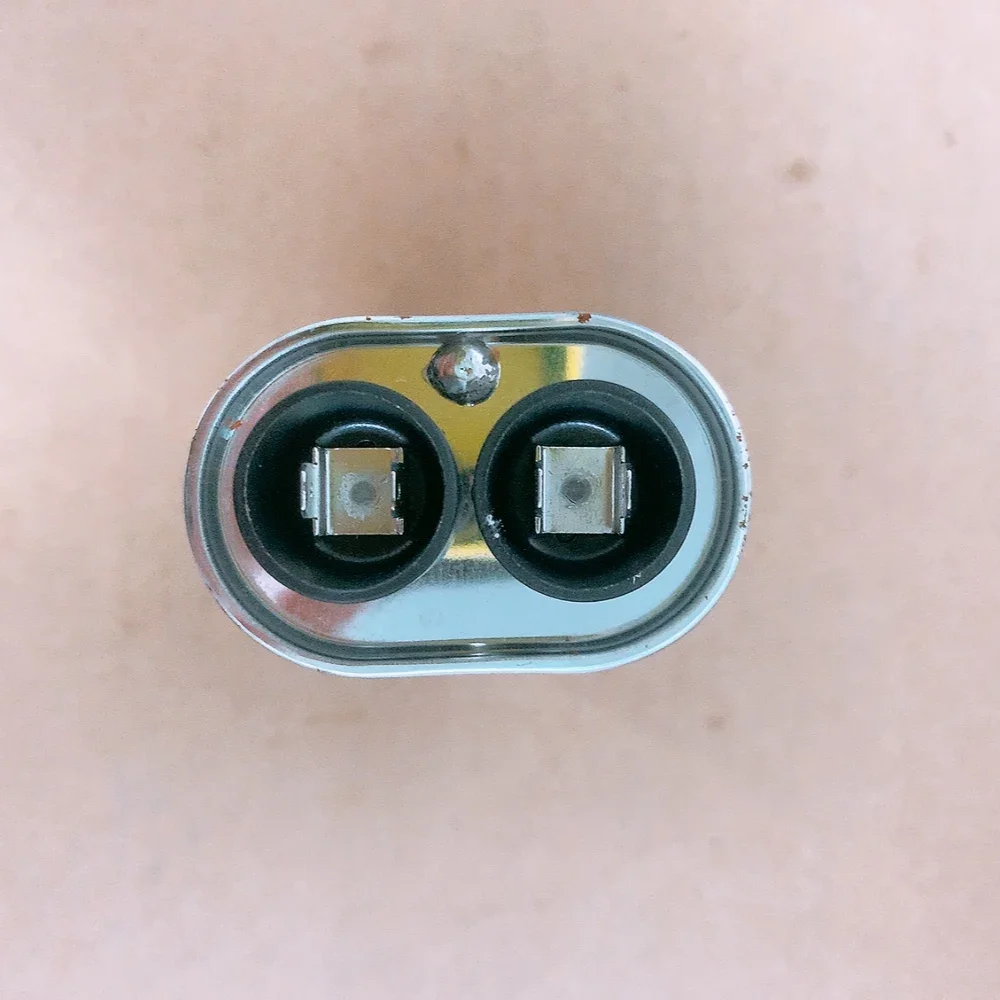 Convient pour le condenseur universel du four à micro-ondes Midea Galanz d'une capacité de 0,95 uf/0,98 uf/1 uf