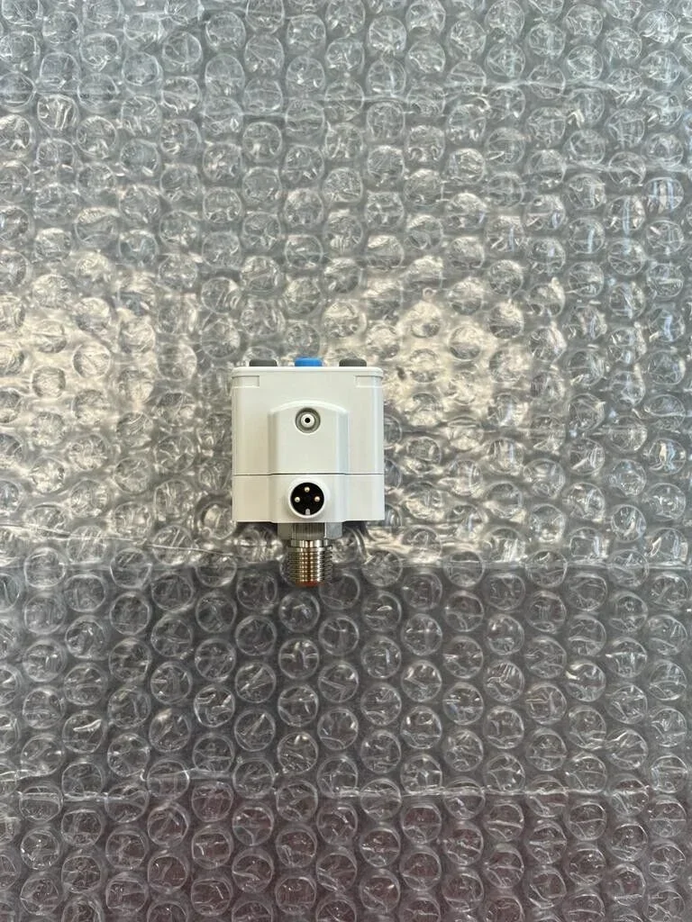 Original New In Stock ISE40A-01-P-L Pressure Switch One Year Warranty