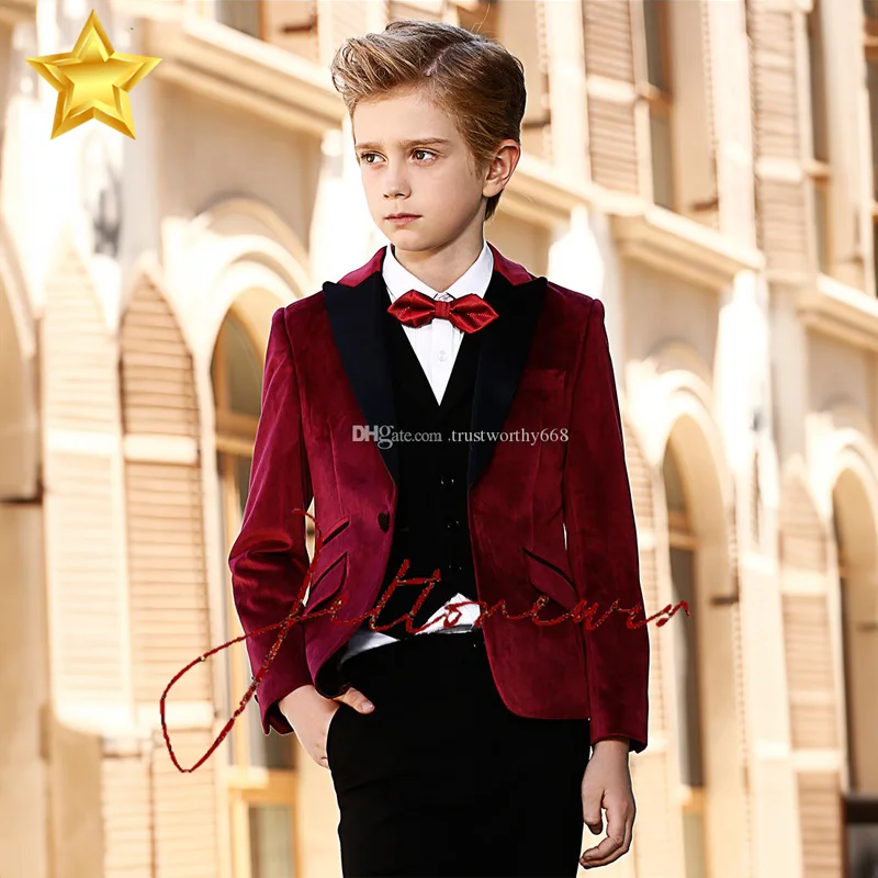 Red Velvet Boys Suit 3 Piece Suit Formal Jacket Pants Vest Bow Tie Kids Wedding Tuxedo Winter Festival Clothes