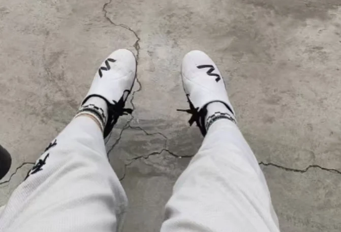 

Soft sole wear-resistant comfortable martial arts shoes Neutral competition sports shoes Non-slip comfortable Taiji shoes