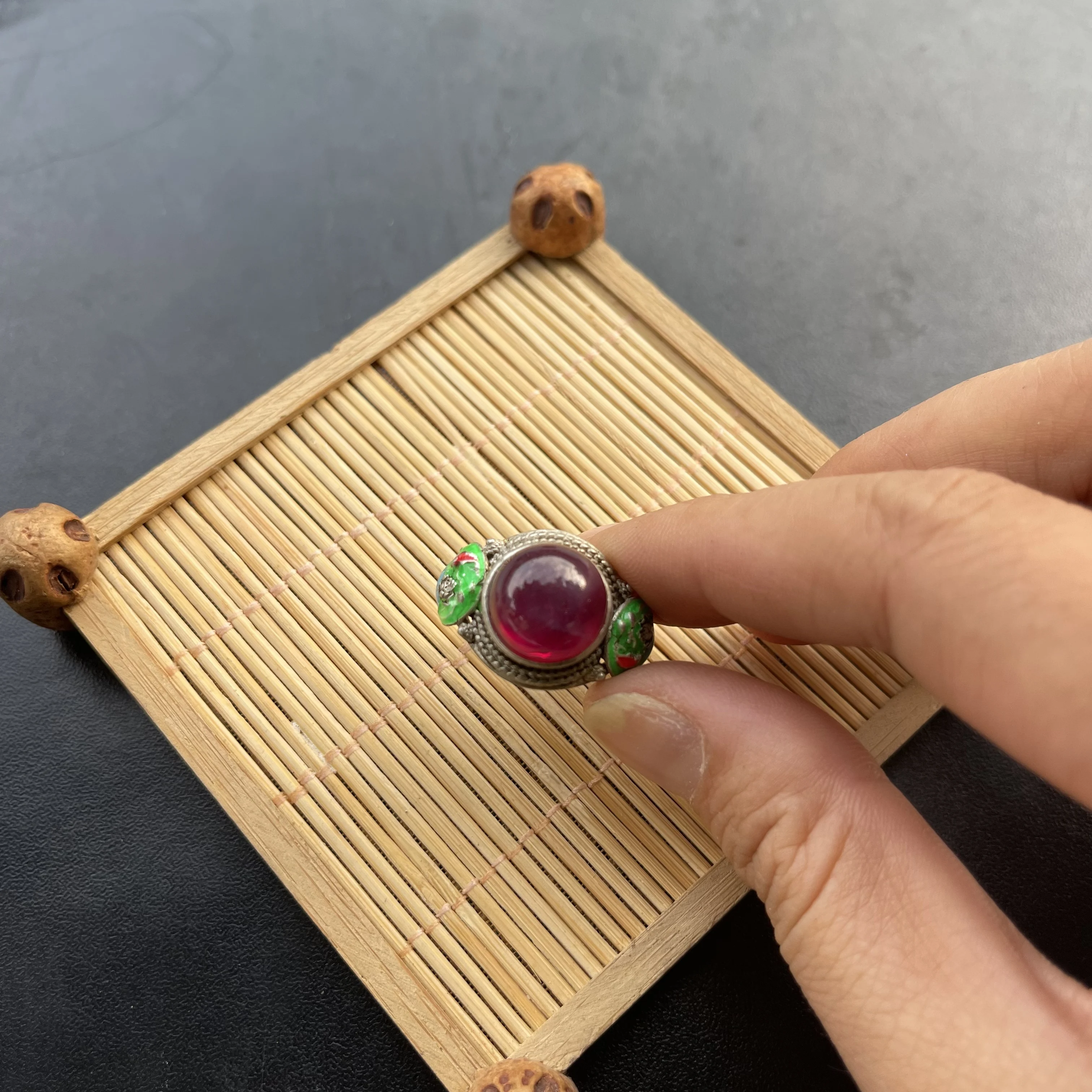 Vintage Enamel Silver Ring Oval Red Star Gemstone Inlaid Cloisonne Adjustable Retro Ethnic Jewelry for Women Men