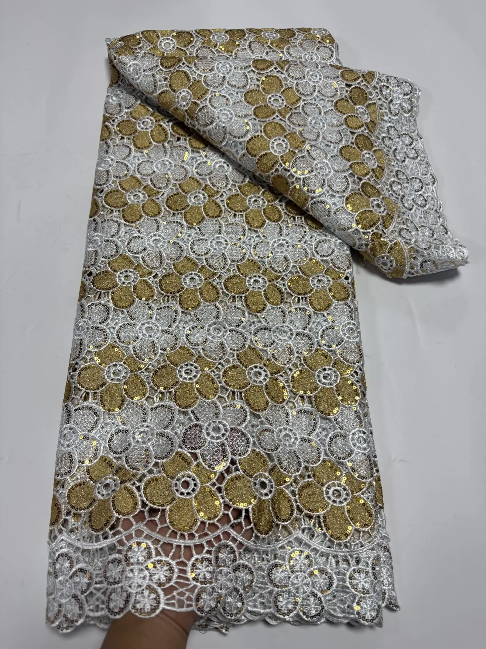 

2026 Высокое качество 5 ярдов водорастворимая африканская кружевная ткань с блестками шнур гипюровая кружевная ткань свадебные платья для свадьбы