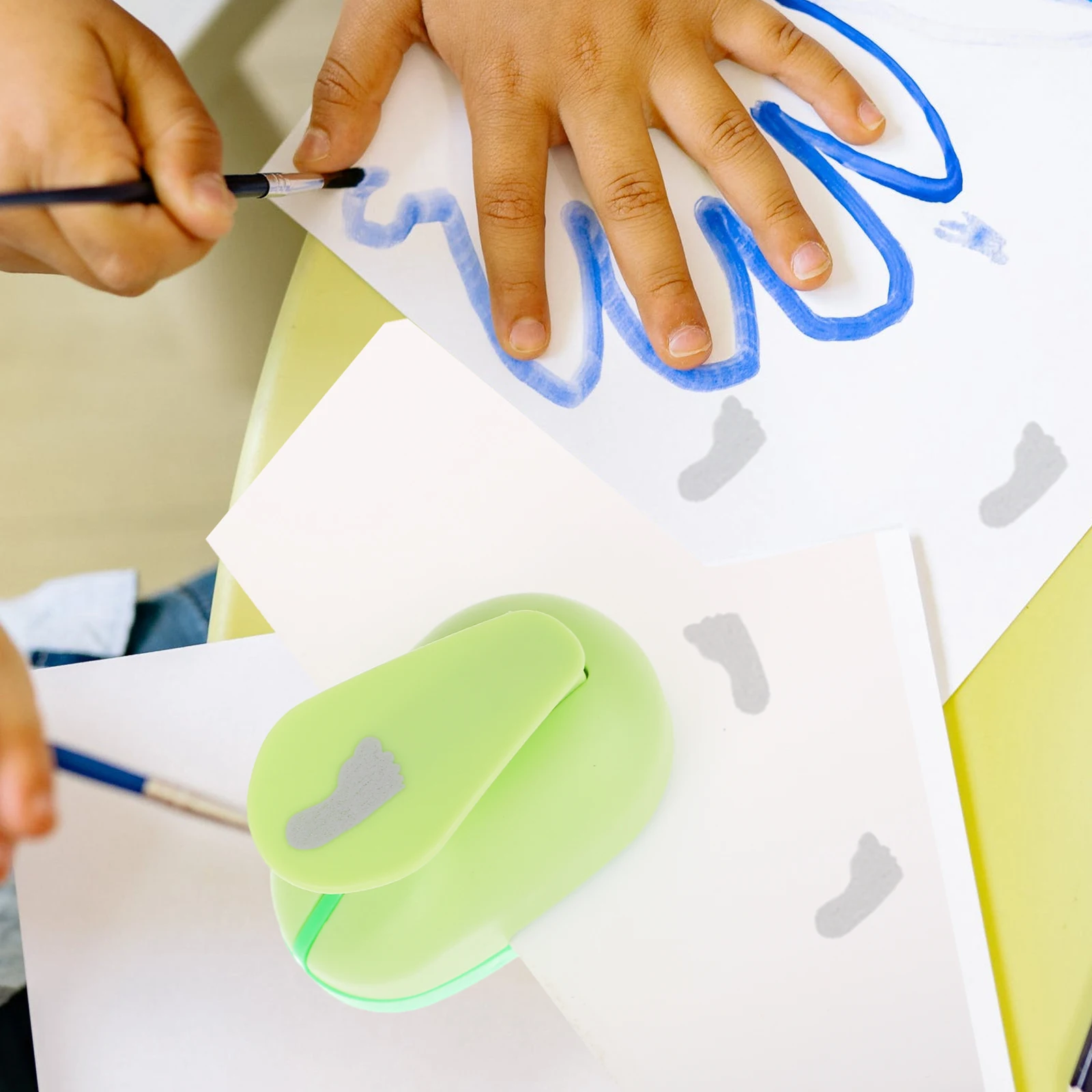 

Craft Paper Punch Heart Shape Single Hole Puncher DIY Scrapbooking Accessory Photo Album Punch Clean Cuts Tiny Pattern Kids Art