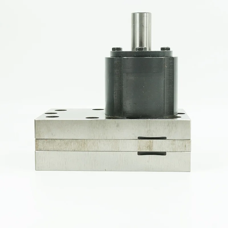 

Hot melt adhesive metering pump 350 ℃ high temperature hot melt adhesive machine gear pump, glue filling machine high