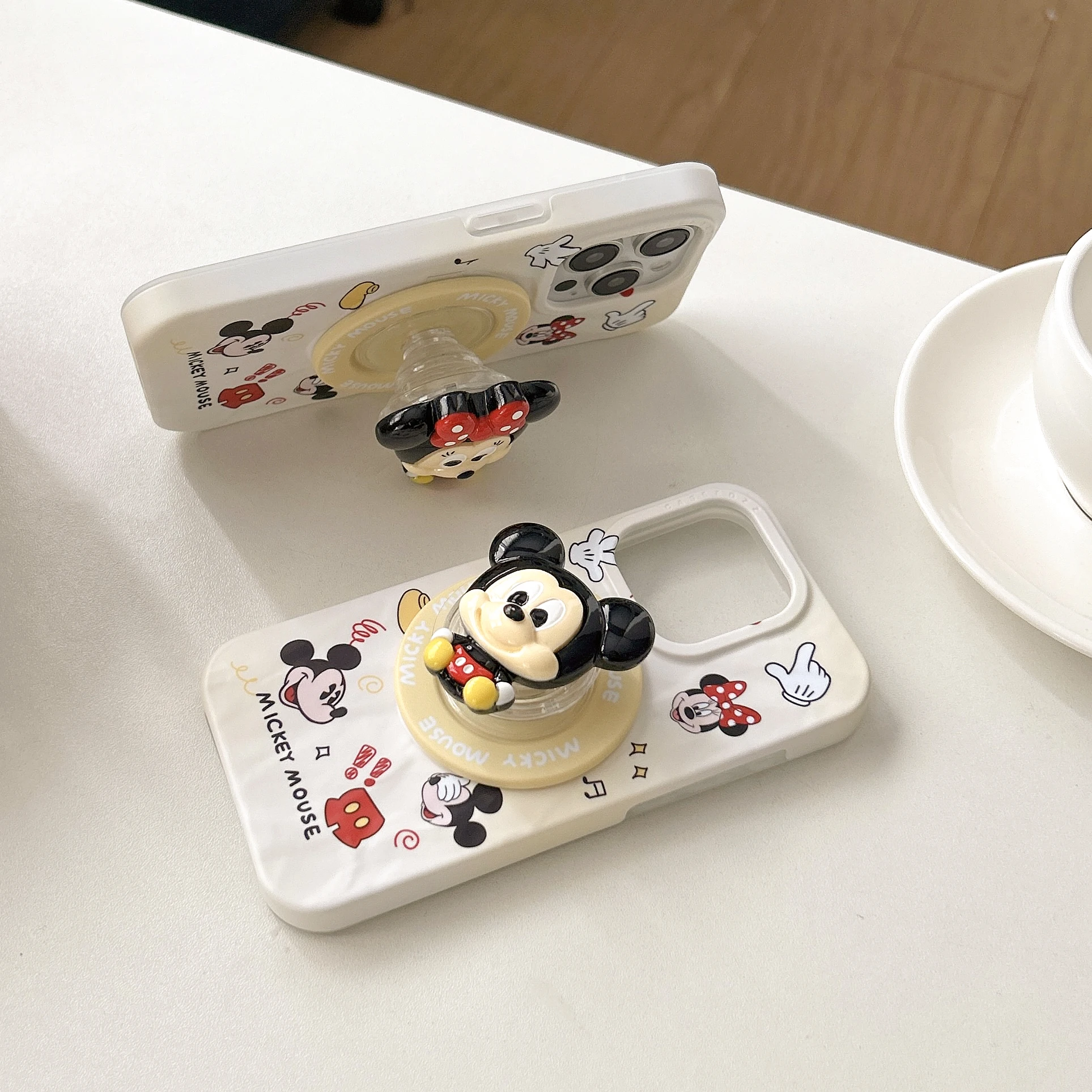 Preferred Gift Ultra-Thin Suction Magnet Sanrio Super Cute Full Screen Hello Kitty For iPhone16 13 14 15 Pro Max Anti Drop Case