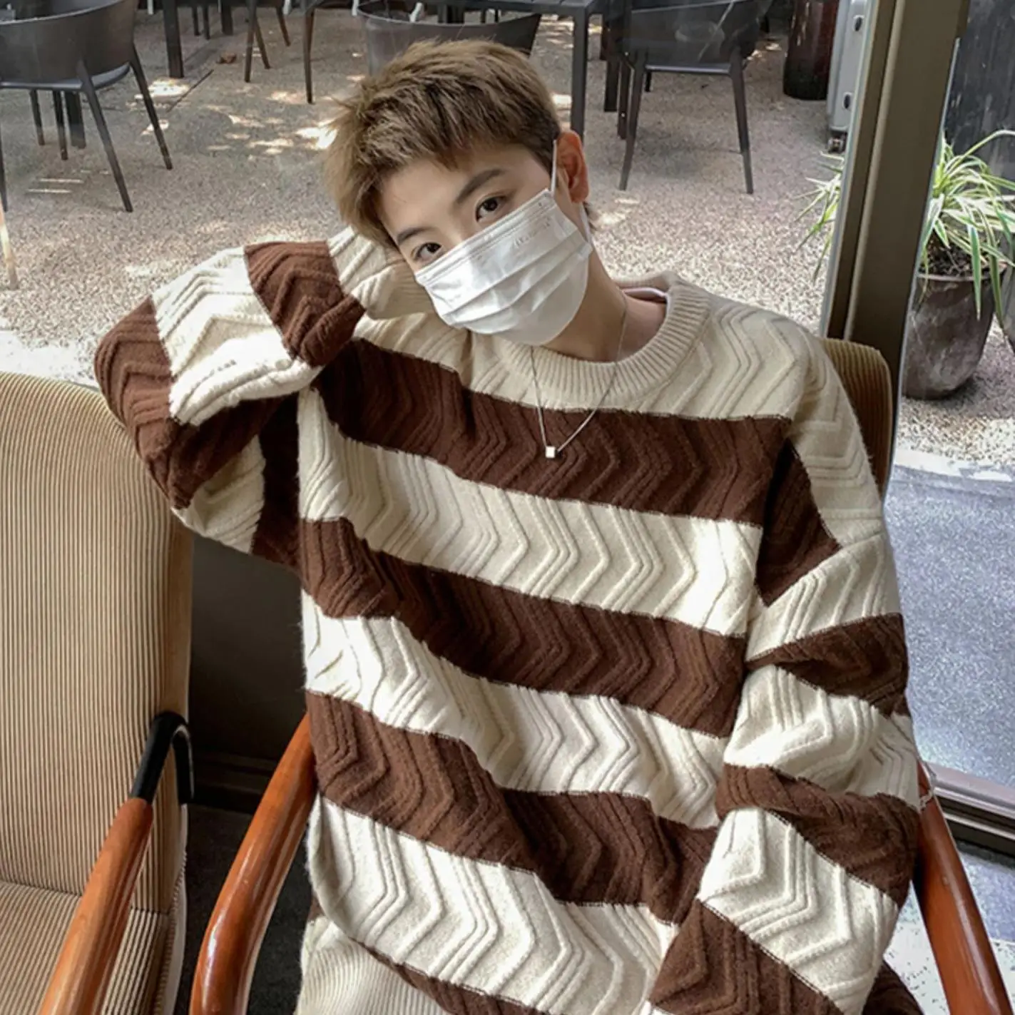 

Мужской осенне-зимний свободный повседневный круглый трикотажный свитер в полоску, теплый базовый слой, удобный, дышащий, модный