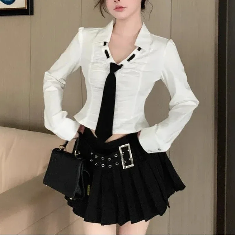 

Женские костюмы с галстуком в студенческом стиле, плиссированные, с длинными рукавами и v-образным вырезом, осенние новые облегающие короткие стильные рубашки, цветные юбки ZT377