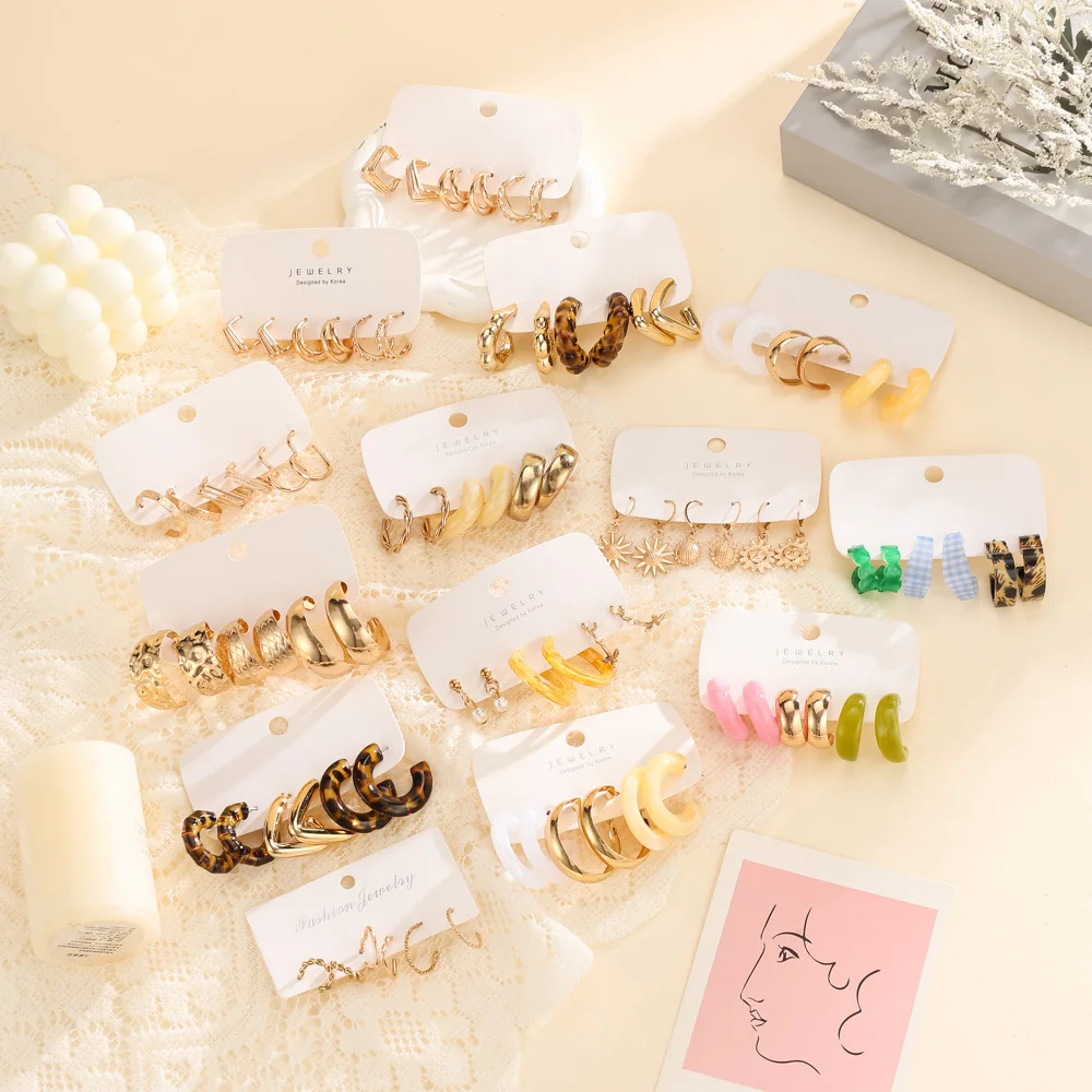 36pcs Minimalist Luxury Leopard Print Hoop Earring Set Mixed Acrylic & Metal Random 6 Cards Earrings For Women