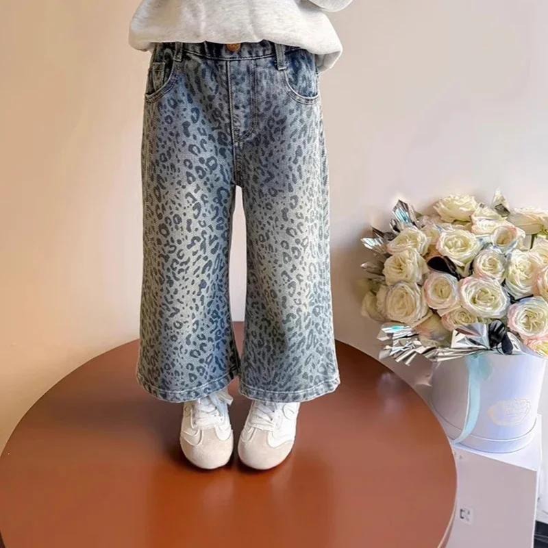 

2025 Autumn New Korean Girls Stretchy Denim Jeans 2-7Y Blue Leopard Print Wide Leg Pants Elastic Waist Button Loose Fit Pants