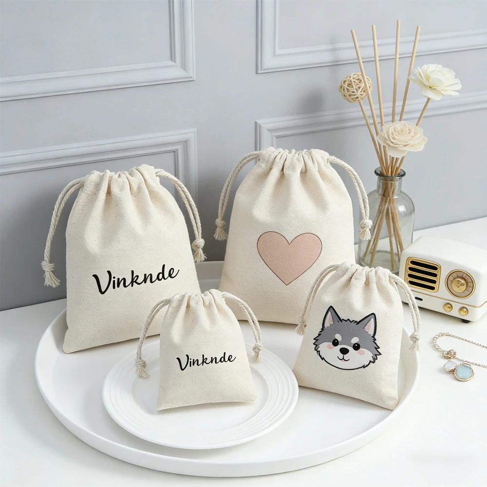 

Custom Logo Bulk Beige Organic Gift Pouch Cotton Drawstring Bags Personalized Soft Fabric Calico Canvas Bag For Earring Bracelet