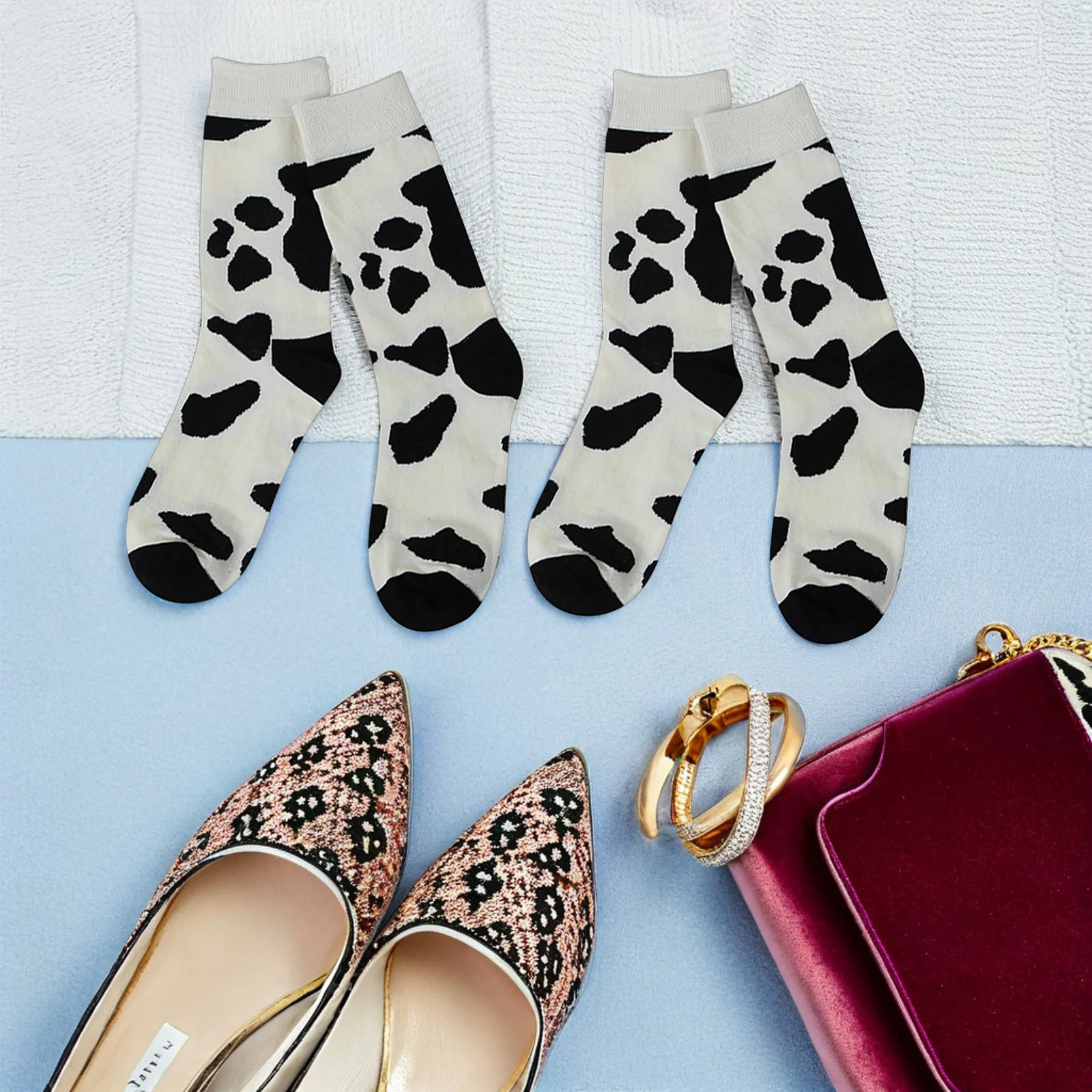 2pcs Women'S Cow Pattern Socks High Tube Warm Thick Cotton Casual Winter Stockings Comfortable Durable Fashionable Girl Socks