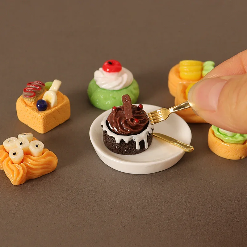 

1/12 Dollhouse Miniature Cake Dishes Set Dollhouse Simulated Dessert Dolls House Kitchen Accessories Kid Pretend Play Toy