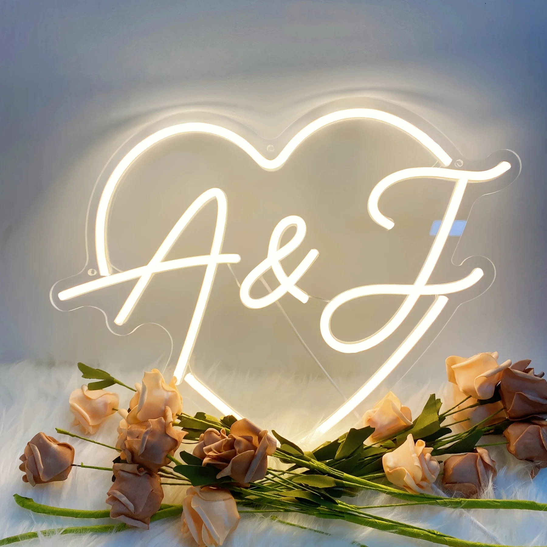 

Персонализированное имя, светодиодные неоновые вывески на заказ, USB-питание, несколько шрифтов, цвета для свадьбы, дня рождения, вечеринки, украшения спальни, огни