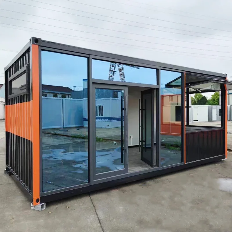 Internet-Promi-Uhr im Haus