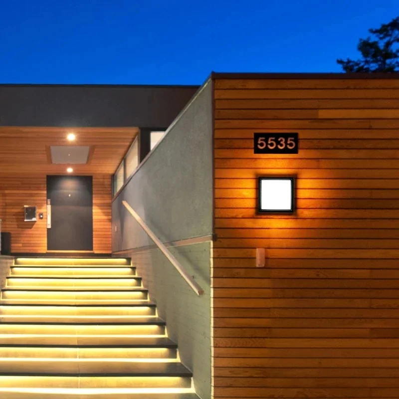 Lampada da parete moderna quadrata a LED impermeabile Lampada da balcone semplice per cortile esterno per interni con diffusore in policarbonato per uso in giardino