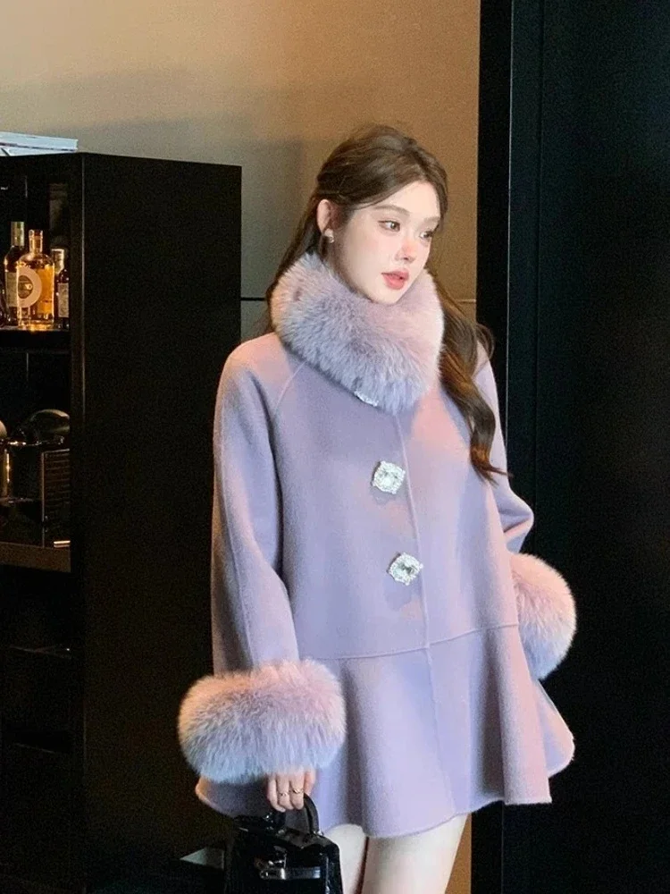 Jaket Wol Kasmir Hangat Wanita Musim Gugur Musim Dingin Baru, Mantel Wol Bulu Rubah Asli Kancing Berhias Berlian Imitasi Panjang Sedang untuk Wanita