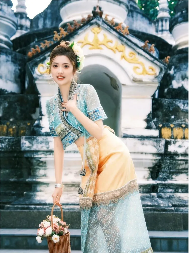 

New ethnic costume sets exotic travel photography accessories and clothing