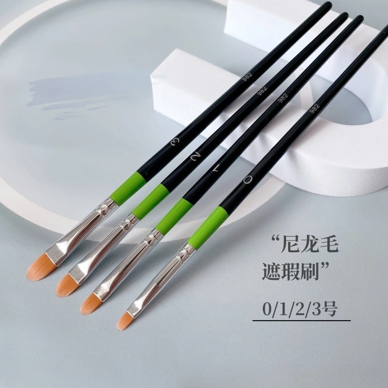 1pc Morbida Pelliccia Dettaglio Correttore Pennello Copertura Spotte Acne Stampa Strappo Vano Testa Piatta Pennello Pennello Per Il Trucco Ombretto Piega Strumento di Trucco