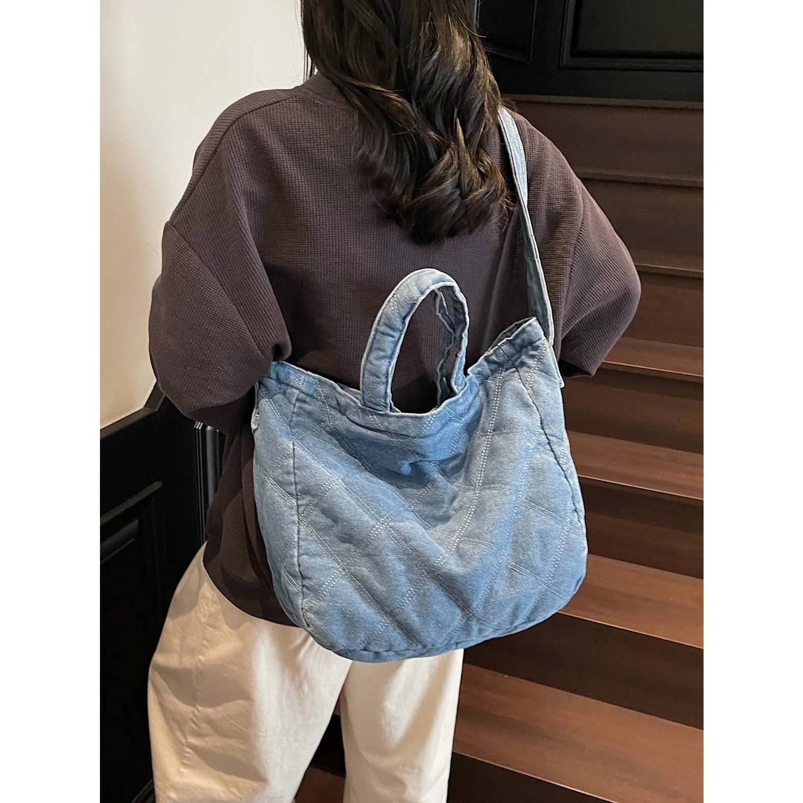 

Artistic female college student large capacity denim tote bag canvas bag commuting bag crossbody bag versatile shopping bag