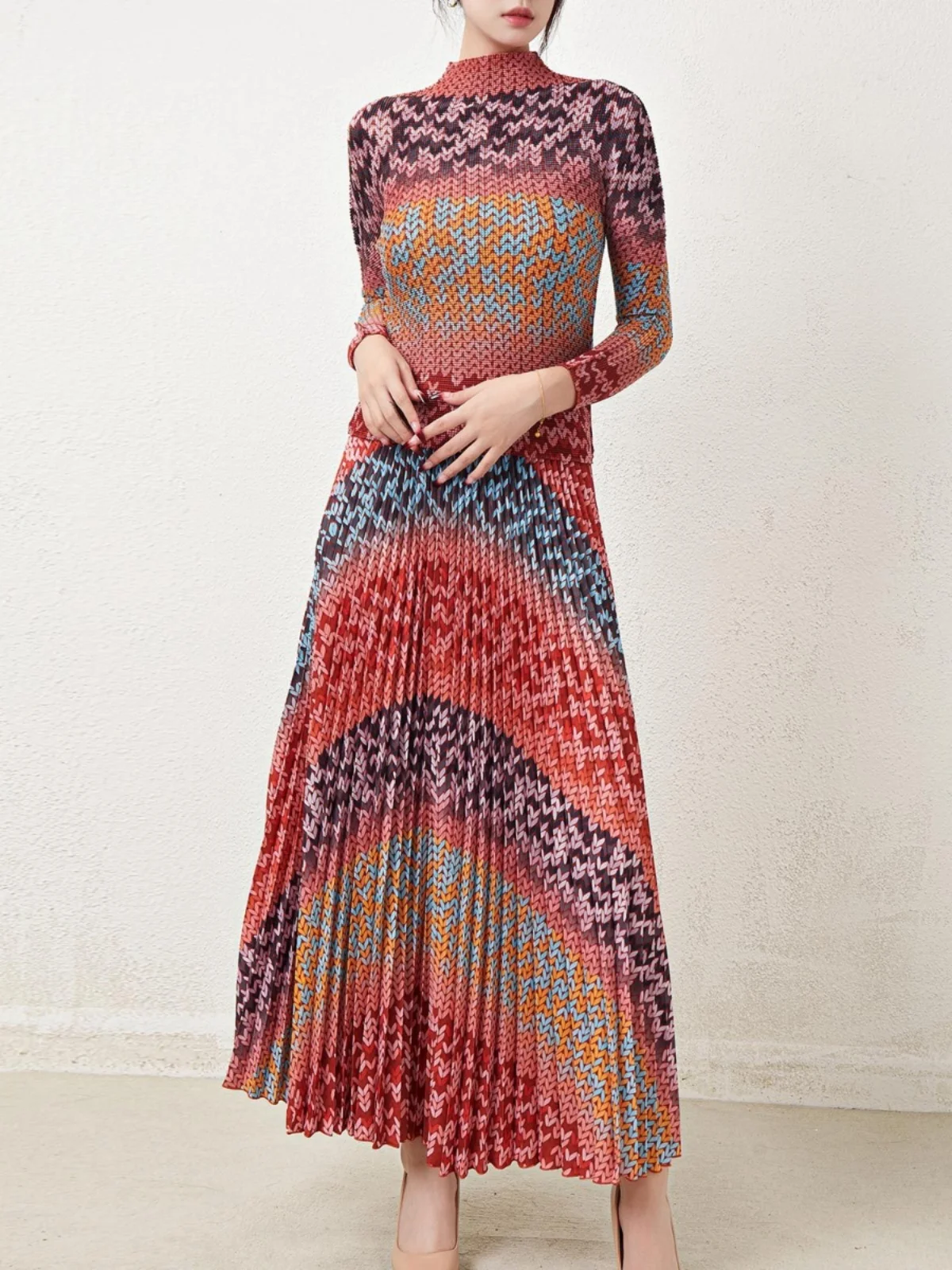 

Длинный топ и юбка в стиле ретро, комплект из двух предметов, женский плиссированный ансамбль с морским принтом, полиэфирное волокно, 00% осень 2024 г.