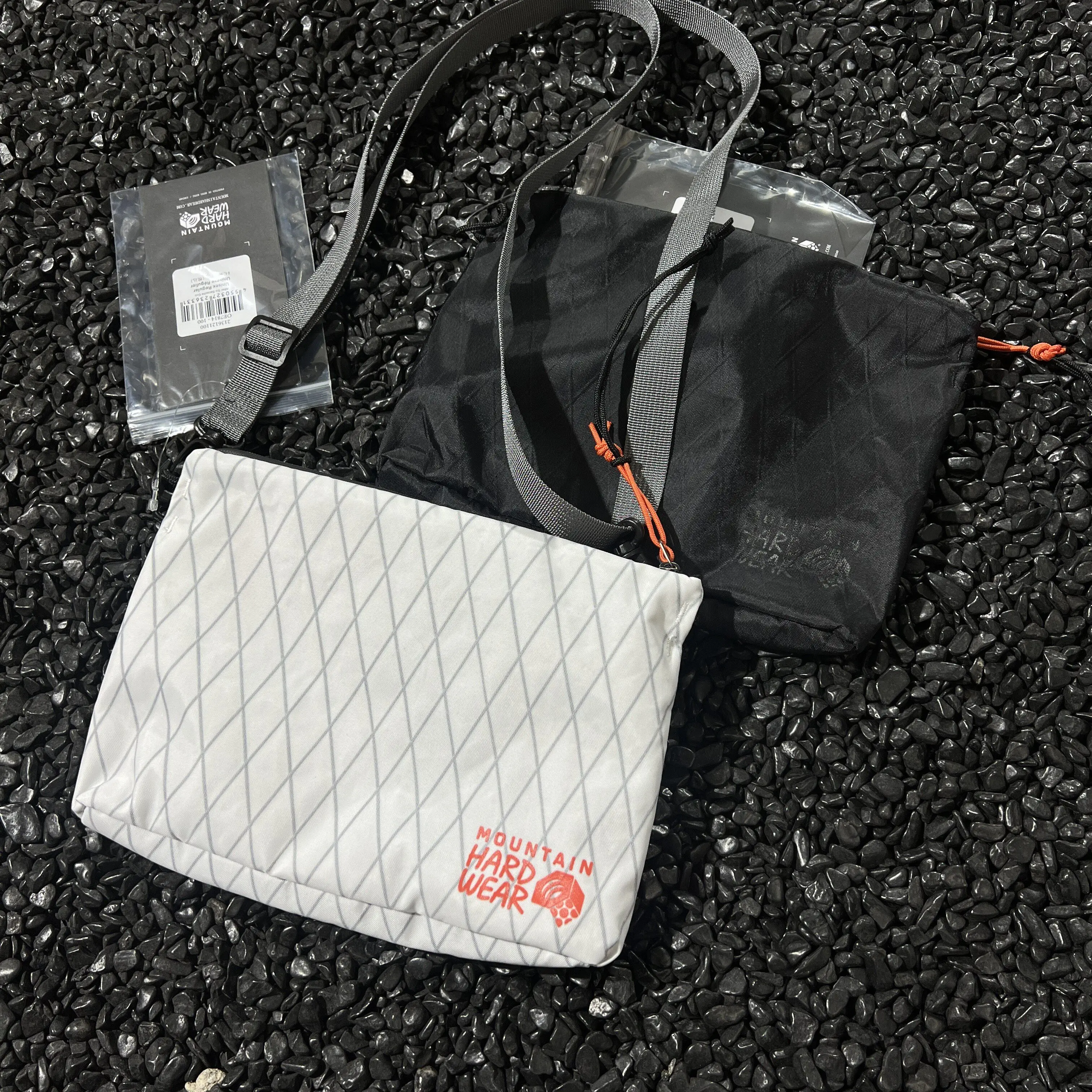 

2026 new portable ultra lightweight crossbody bag Japanese limited edition shoulder bag commuting travel bag