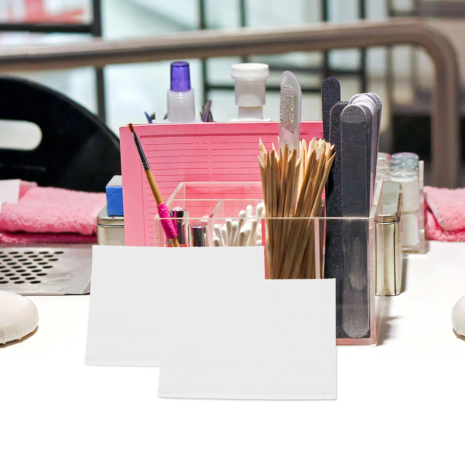 

125Pcs Tattoo Cleaning Pads Disposable Bibs for Salon Use Makeup Nail Protection Portable Lightweight Dental Bibs