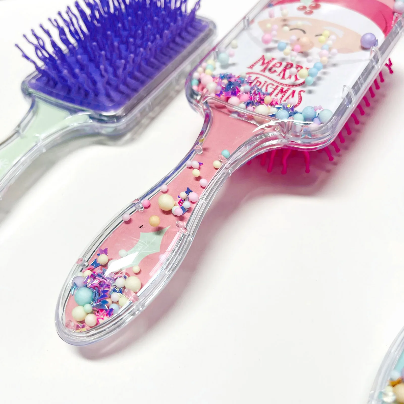 مشط وسادة كرتونية لعنصر عيد الميلاد مشط تدليك شفاف مضاد للعرق وسادة هوائية مشط 2025 هدية عيد الميلاد للزوجة والصديقة والأطفال