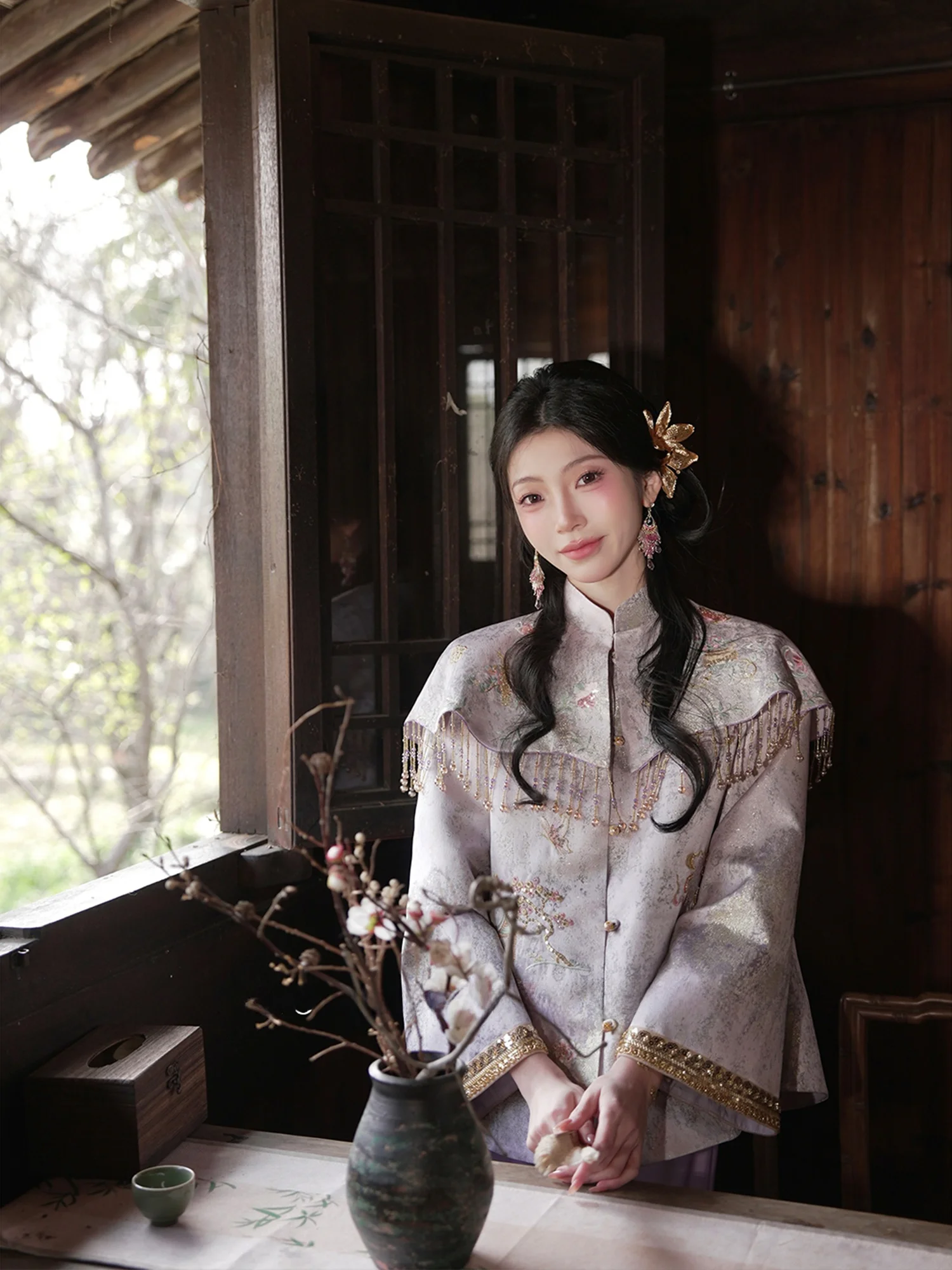 

Оригинальный модный комплект из трех предметов с длинными рукавами и стандартной длиной в стиле ранней весны от Purple Jade Yao Guang, традиционный китайский стиль.