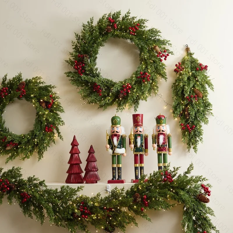 PE Artificial Christmas Wreath Garland With Red Berries For Wall Door Decoration