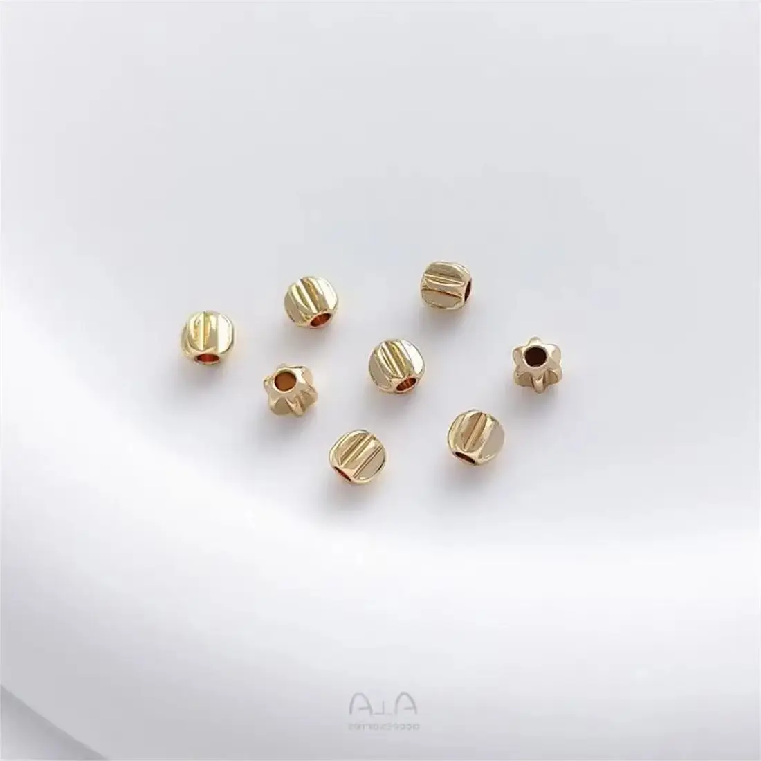 

14K Gold Sunflower Separated Bead Double-Layer Bucket Beads Handmade Beaded Loose Bead Accessories DIY Bracelet Jewelry Material