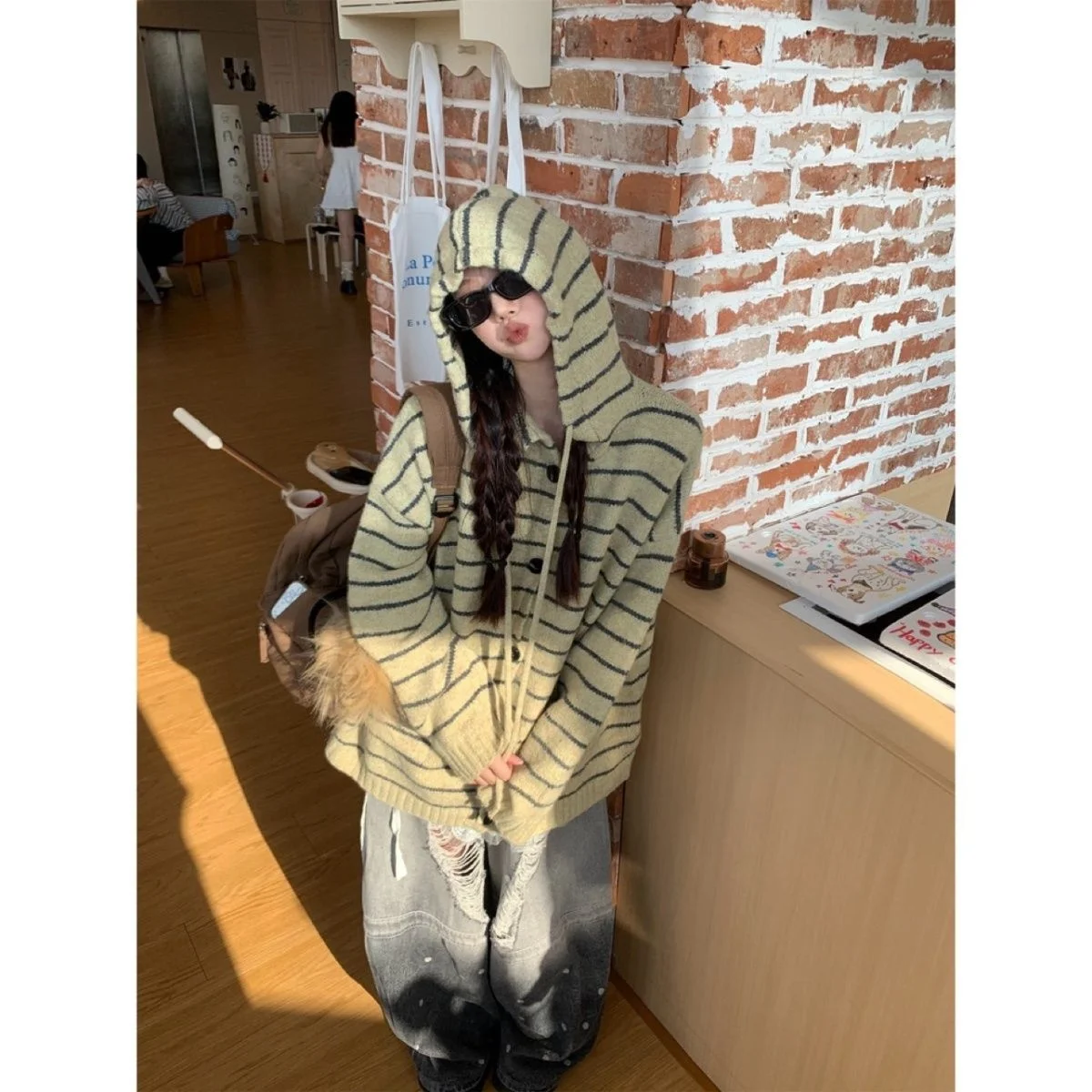 

Американский ретро пряный полосатый вязаный свитер с капюшоном для девочек на осень и зиму Y2K, свободный женский кардиган в стиле Харадзюку