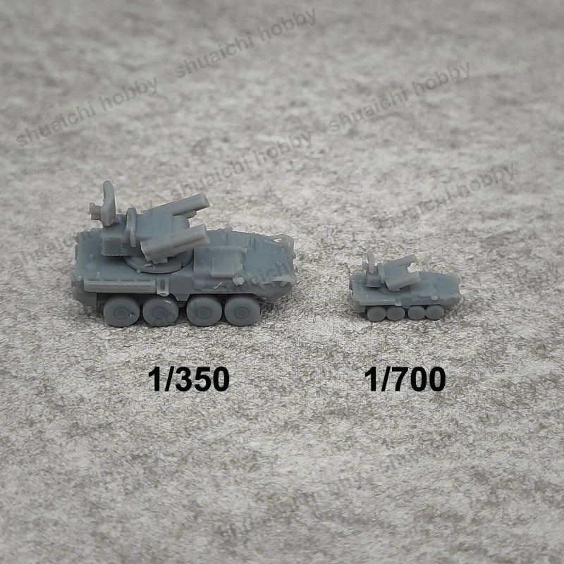 5PCS 1/700 350 Model Stryker Wheeled Armored Tank Length 0.98cm/1.97cm Simulation Anti-aircraft Missile Vehicle Children's Toys