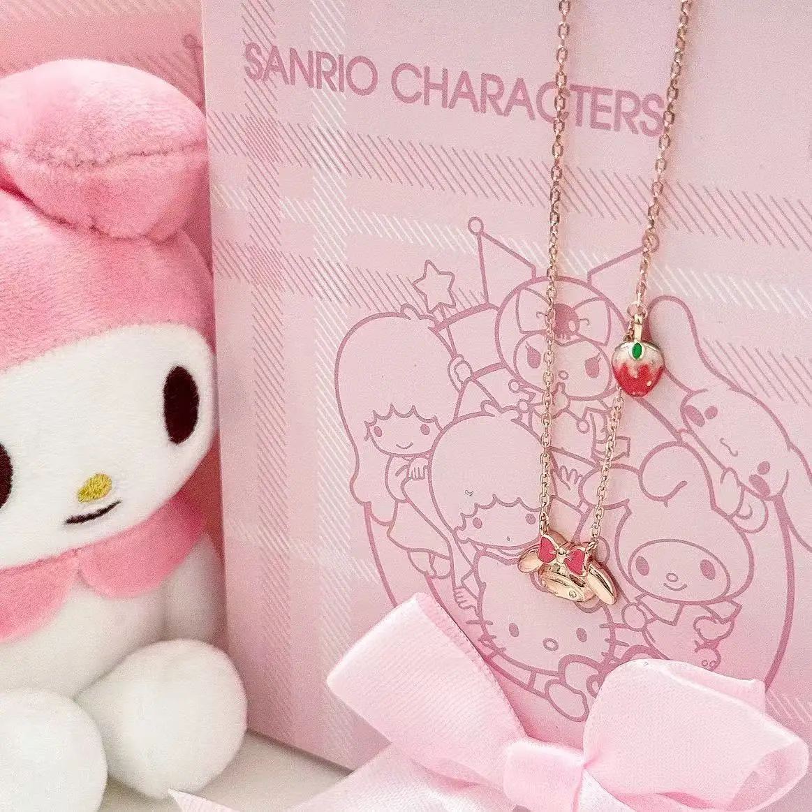 Miniso サンリオ メロディー ストロベリー プラネット ネックレス 女性用 ライト 高級 ハイエンド 甘くて多用途 絶妙な鎖骨チェーン