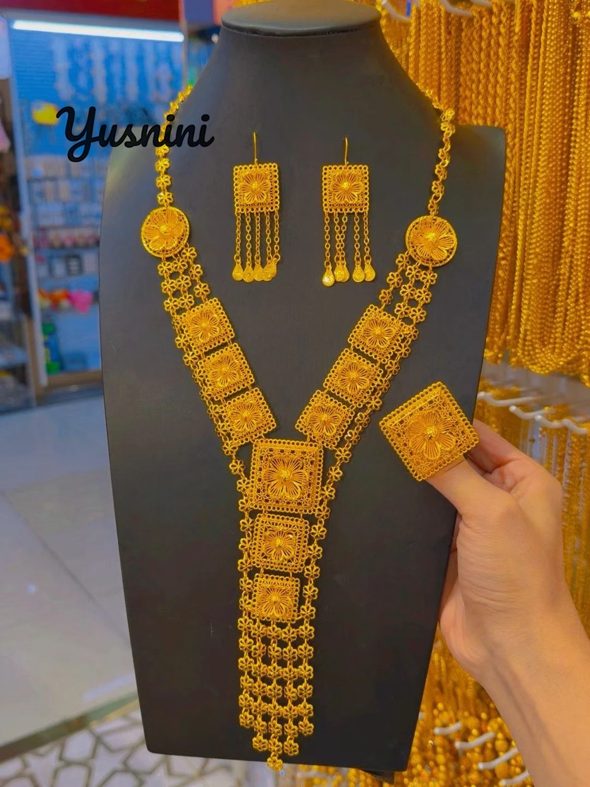 

New Dubai Fashion Women's 24K Gold Plated Necklace Earrings Exquisite Engagement Party Jewelry Set for Lovers DD11045