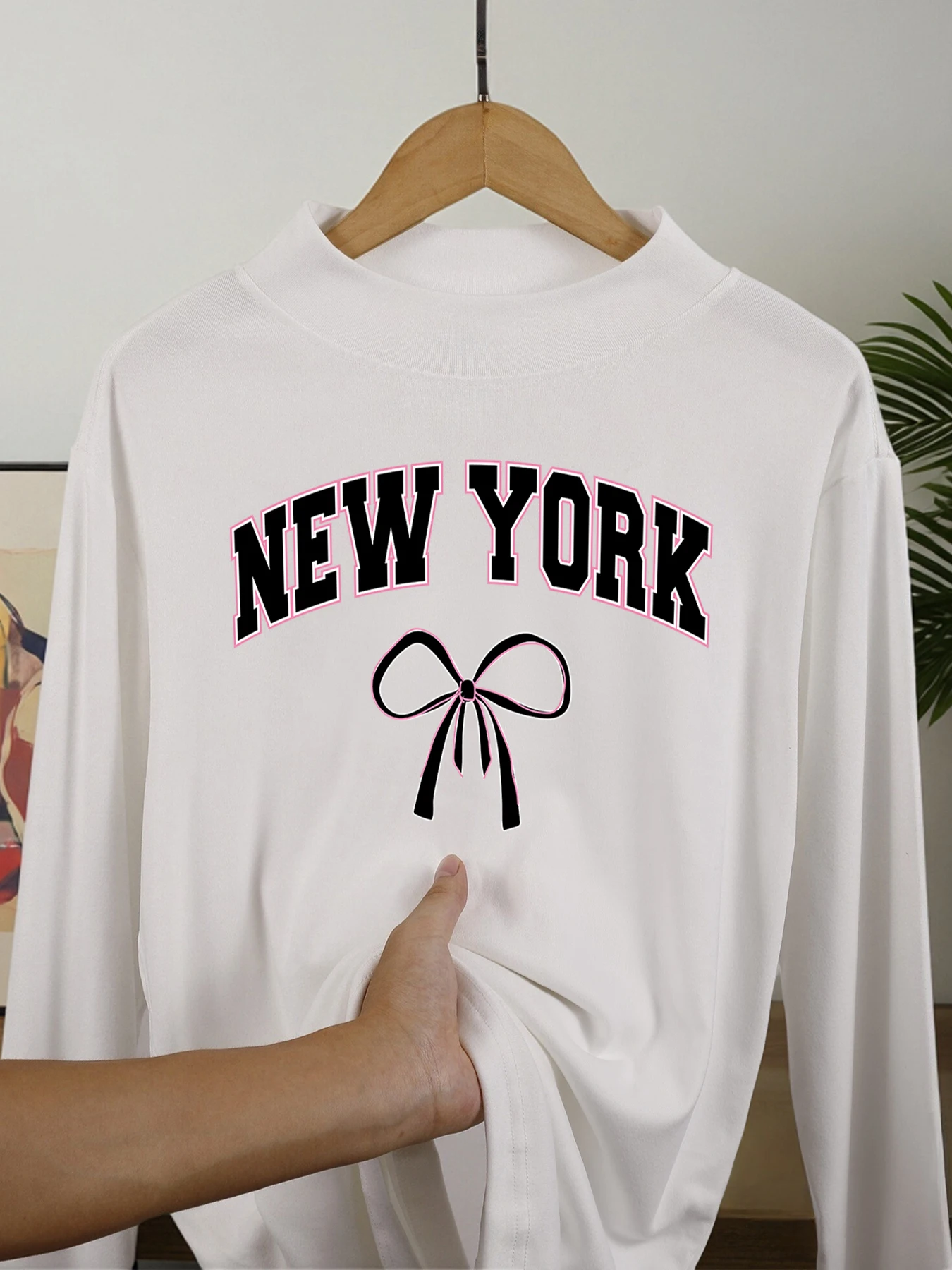 

New York Letter And Bow Printed Mens Base Layer Thicken Velvet Fleece Long Sleeve Shirt Comfy Fit Pullover Mock Neck Soft Tops