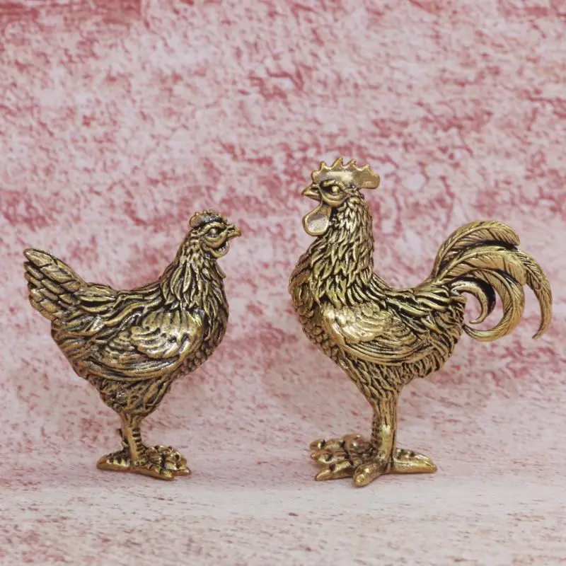 1Pcs Alloy Rooster Figurine Intricate Golden Feathers Home Decor Office Gift Table Ornament Tea Pet