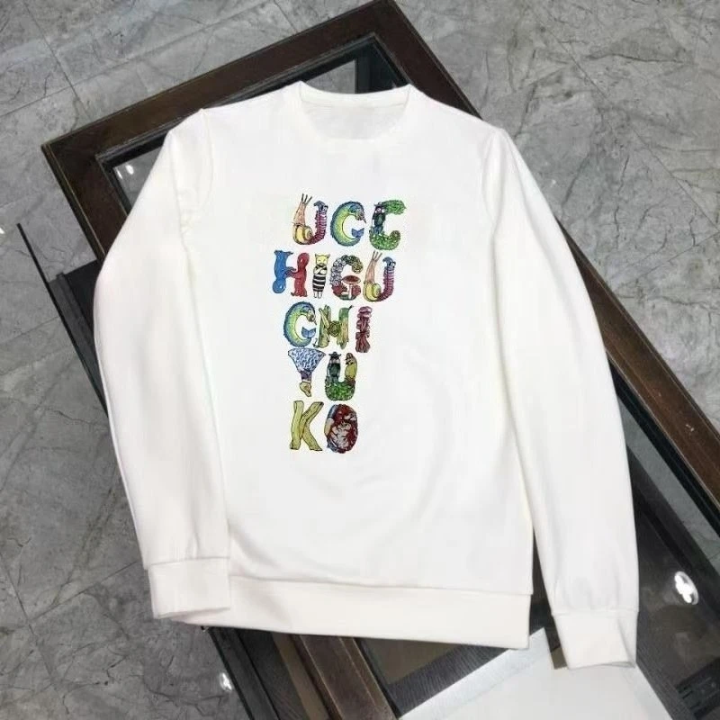 

25. High-quality new autumn and winter hoodies are fashionable, casual and loose. Couples can wear pullover hoodies