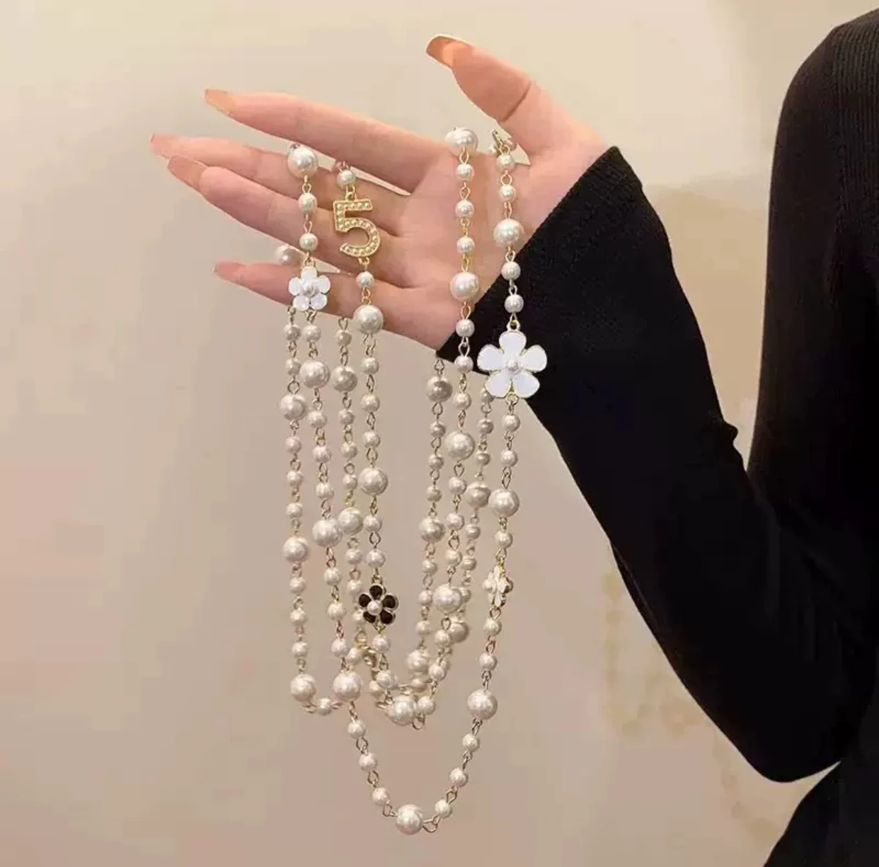 Luxurious and high-end multi-layer pearl necklace for women, elegant and simple, long winter and autumn sweater chain, jewelry
