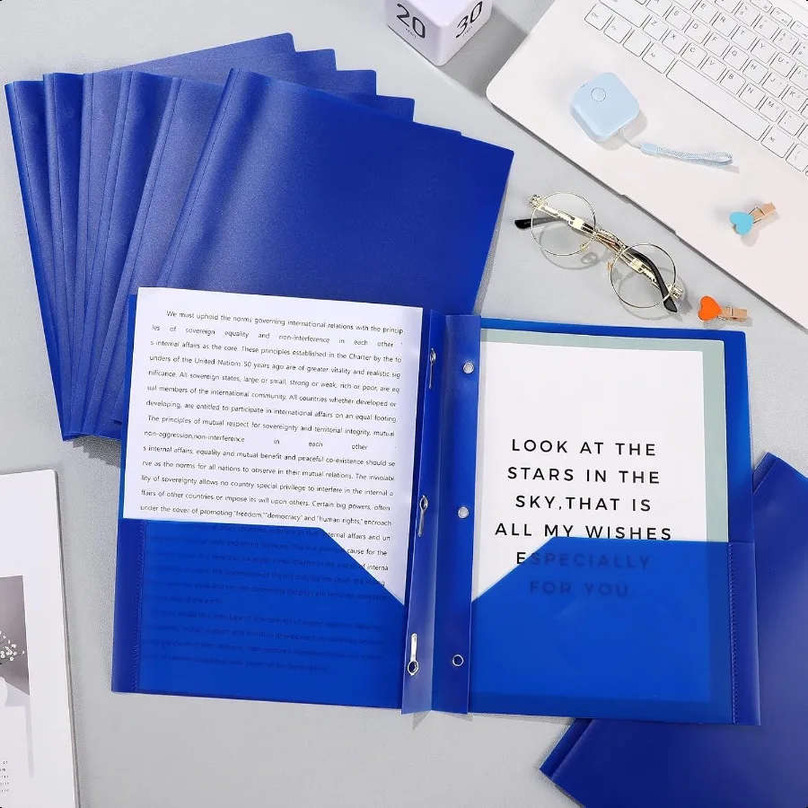 48 قطعة من المجلدات البلاستيكية مع جيوب وشقوق 2 مجلدات جيب شديدة التحمل مع 3 شوكات ومثبتات للمكتب باللون الأزرق الكلاسيكي