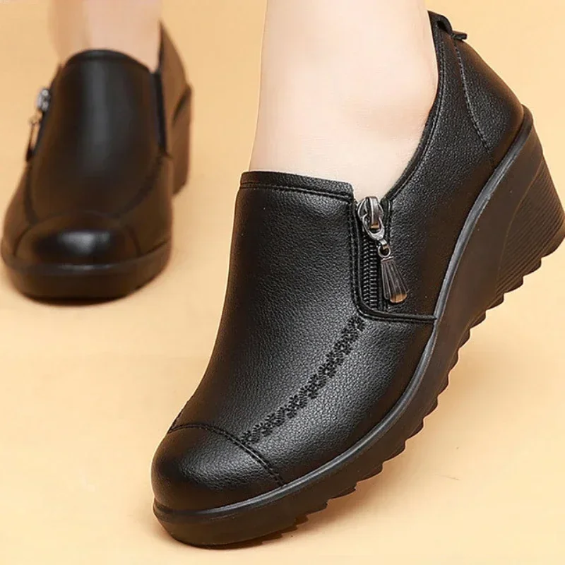 

2025 New Spring Autumn Fashion Women's Wedge Casual Single Shoes Increase Wear Comfortable Chaussure Femme
