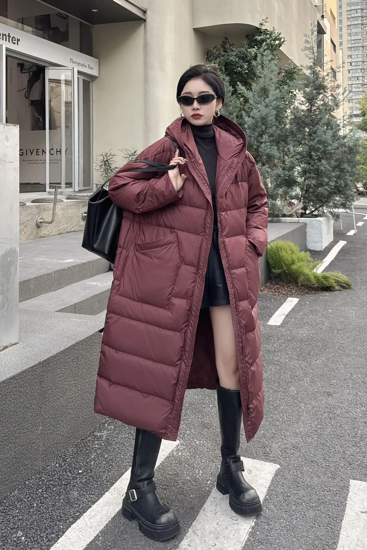 Piumino invernale lungo al ginocchio con cappuccio da donna Piumino d'anatra bianco ispessimento Parker Outwear Giacca trapuntata calda con tasca grande femminile