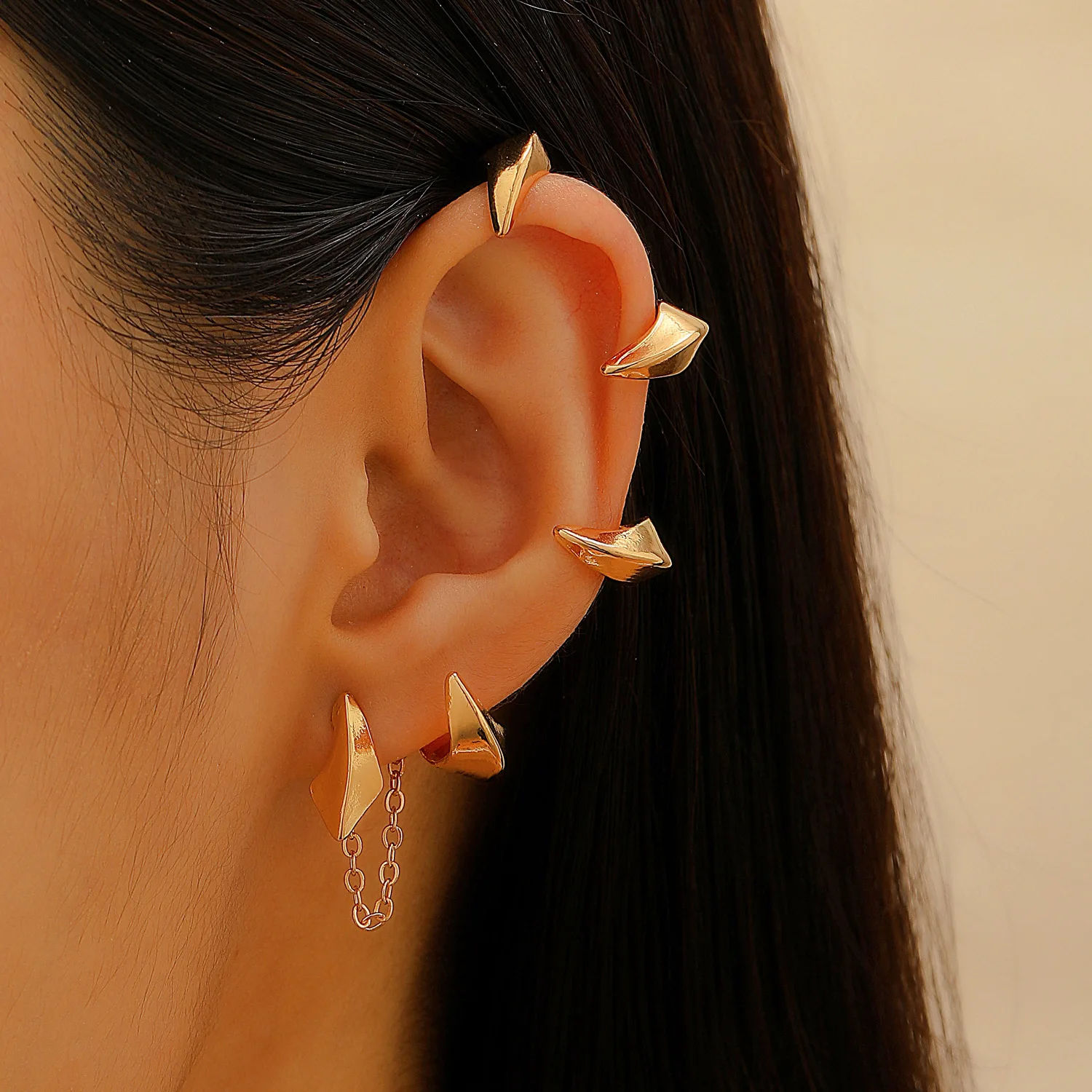 Gothic Devil Claw Clip Earrings Female Punk Geometric Ear Clip Earring Women Retro Party Ear Cuff Fashion Jewelry Accessories