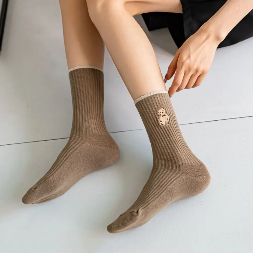 

10 пар мягких носков-трубочек с героями мультфильмов, женские полосатые носки в стиле Харадзюку с милым медведем, дышащие чулочно-носочные изделия, носки до середины икры, уличная одежда