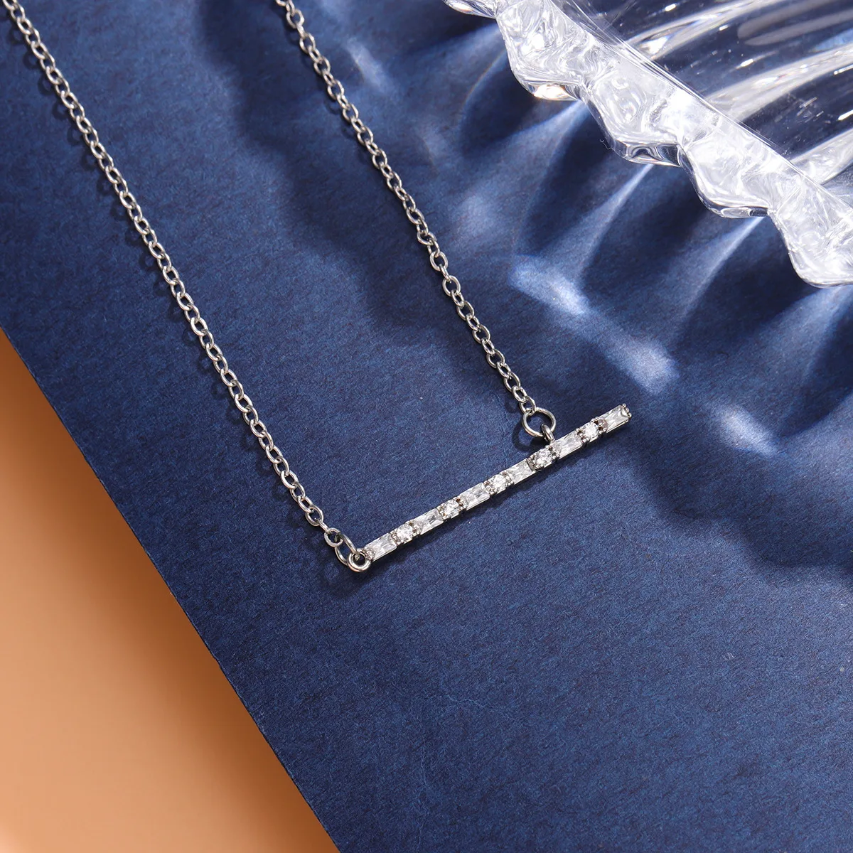 Exquisite Persönlichkeits-Halskette aus 925 Sterling Silber mit Zirkon-Kristall, Einfache Flöten-Anhänger-Kette für Damen XL188
